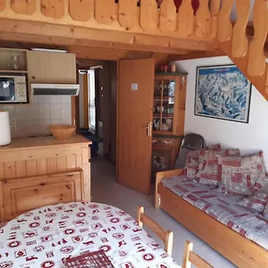https://les-perthuis-portes-du-soleil.hotels-rhonealpes.com